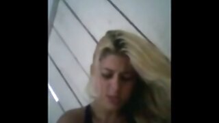 ברונטית סקסית עושה מציצה סרטי סקס חינם ללא ומלקקת זין